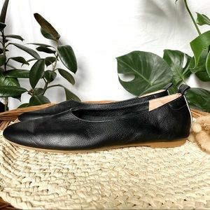 EVERLANE || The Italian Leather Day Glove Flats Black